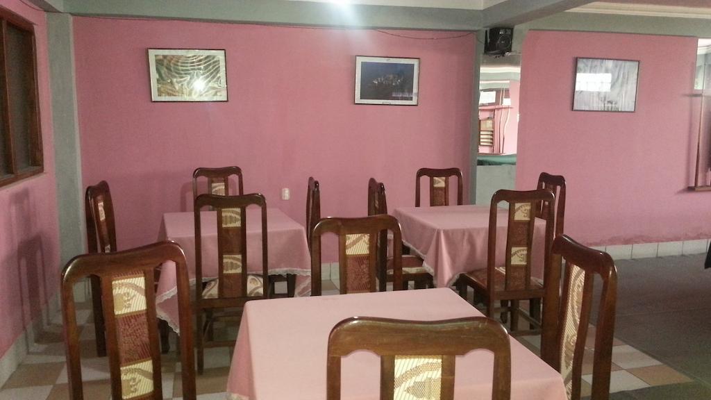 Hostal Villa Imperial Yunguyo Zewnętrze zdjęcie